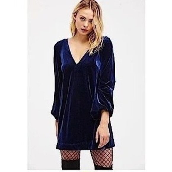 NWT Free People Midnight Blue Velvet Long Sleeve Double V-Neck Mini Dress - Picture 1 of 16